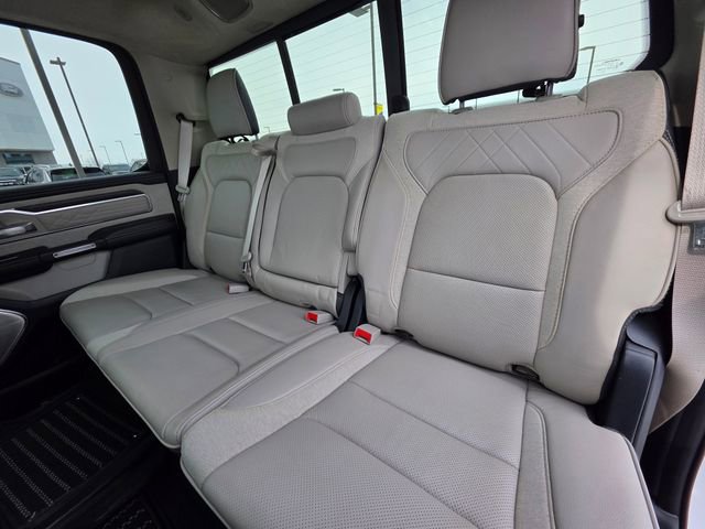 Used 2024 RAM 1500 Limited AWD/4WD image 16