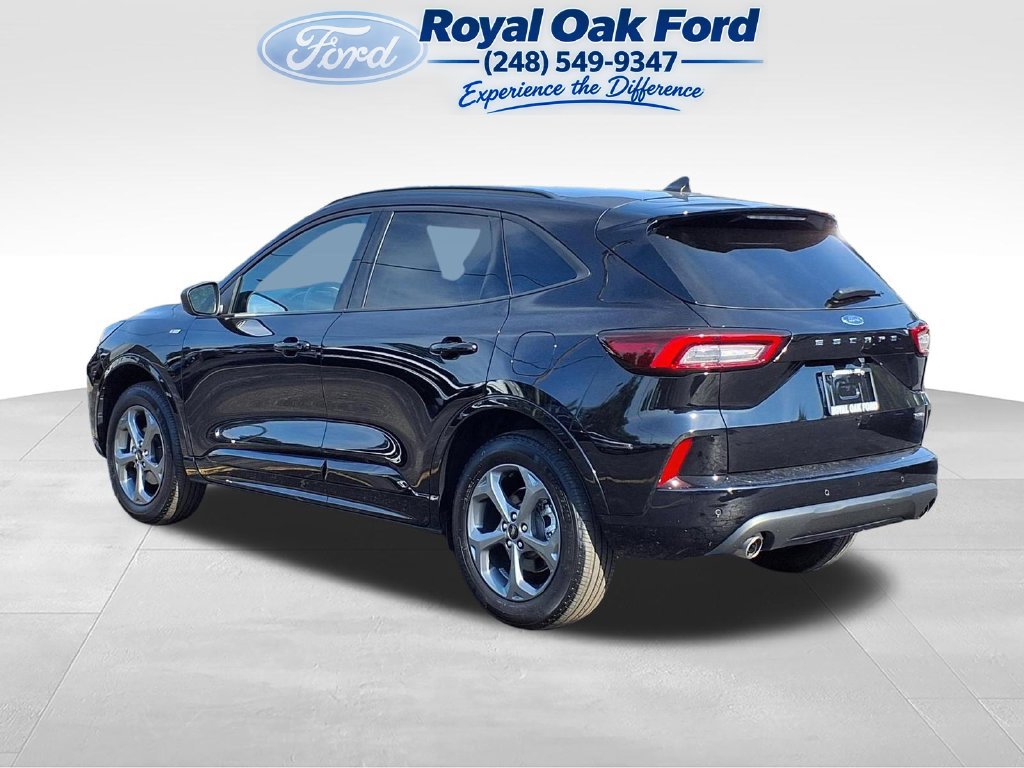 Certified 2024 Ford Escape ST-Line w/ Tech Pack #1 AWD/4WD image 2
