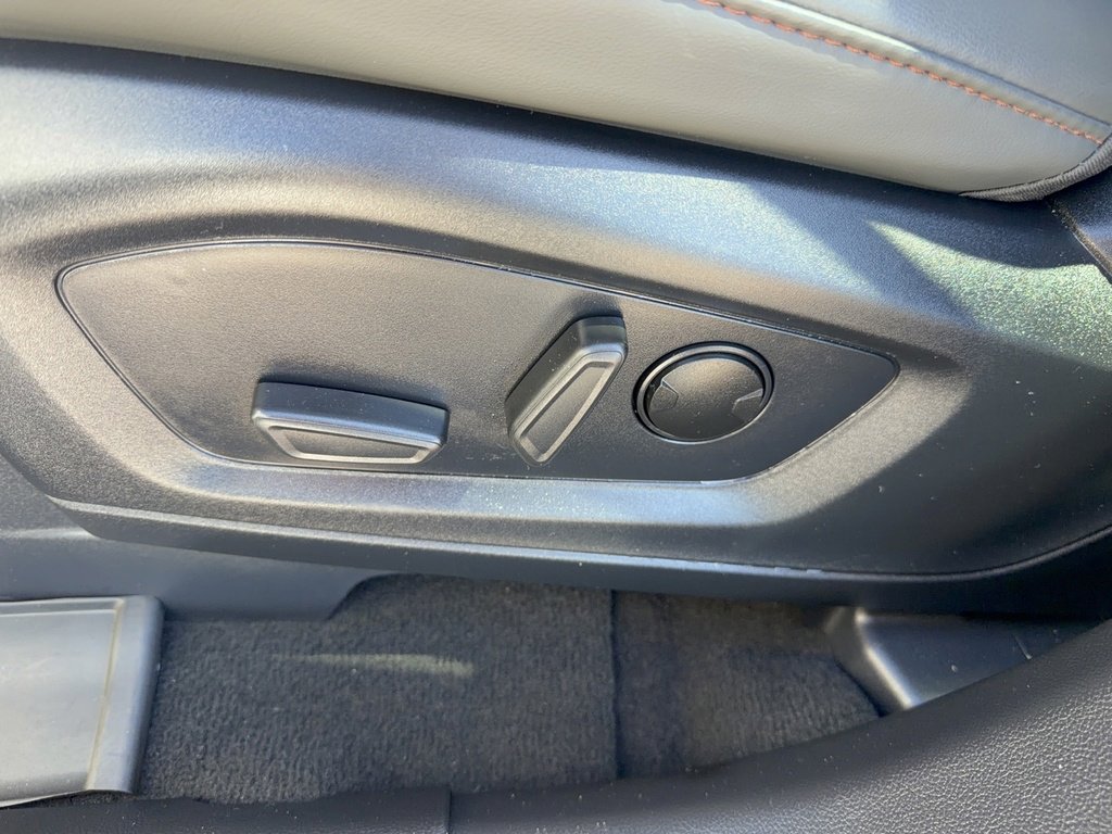 Certified 2025 Ford Explorer Active w/ Active Comfort Package image 36