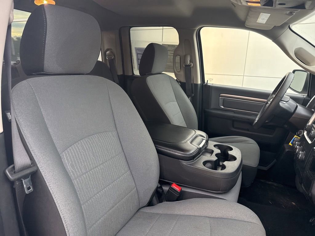 Used 2024 RAM 1500 Classic SLT image 32