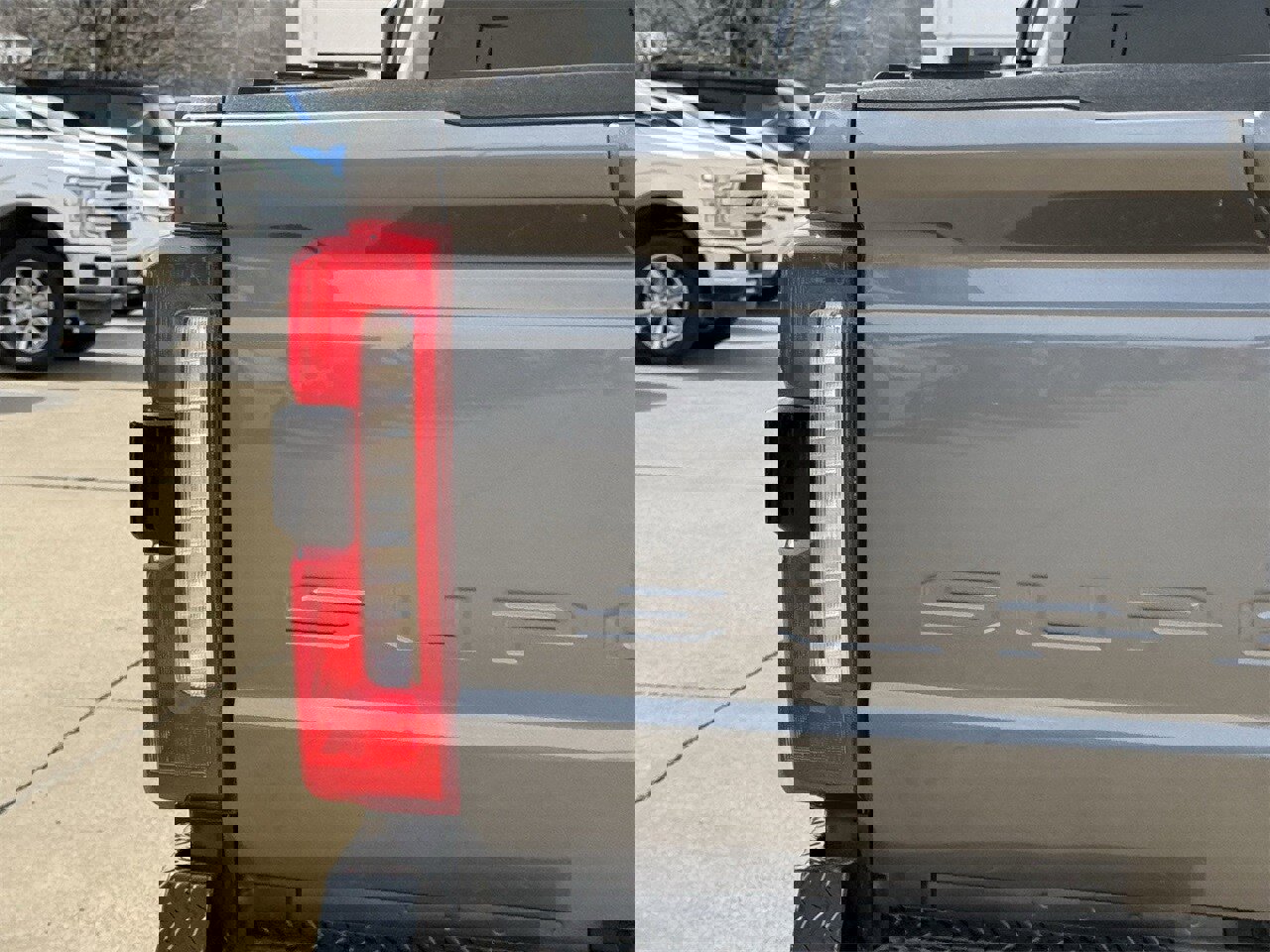 Certified 2024 Ford F250 Lariat w/ Lariat Ultimate Package image 7