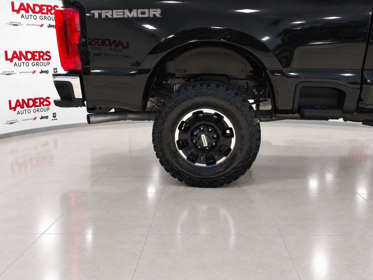 Certified 2026 Ford F250 XLT w/ Tremor Off-Road Package AWD/4WD image 8