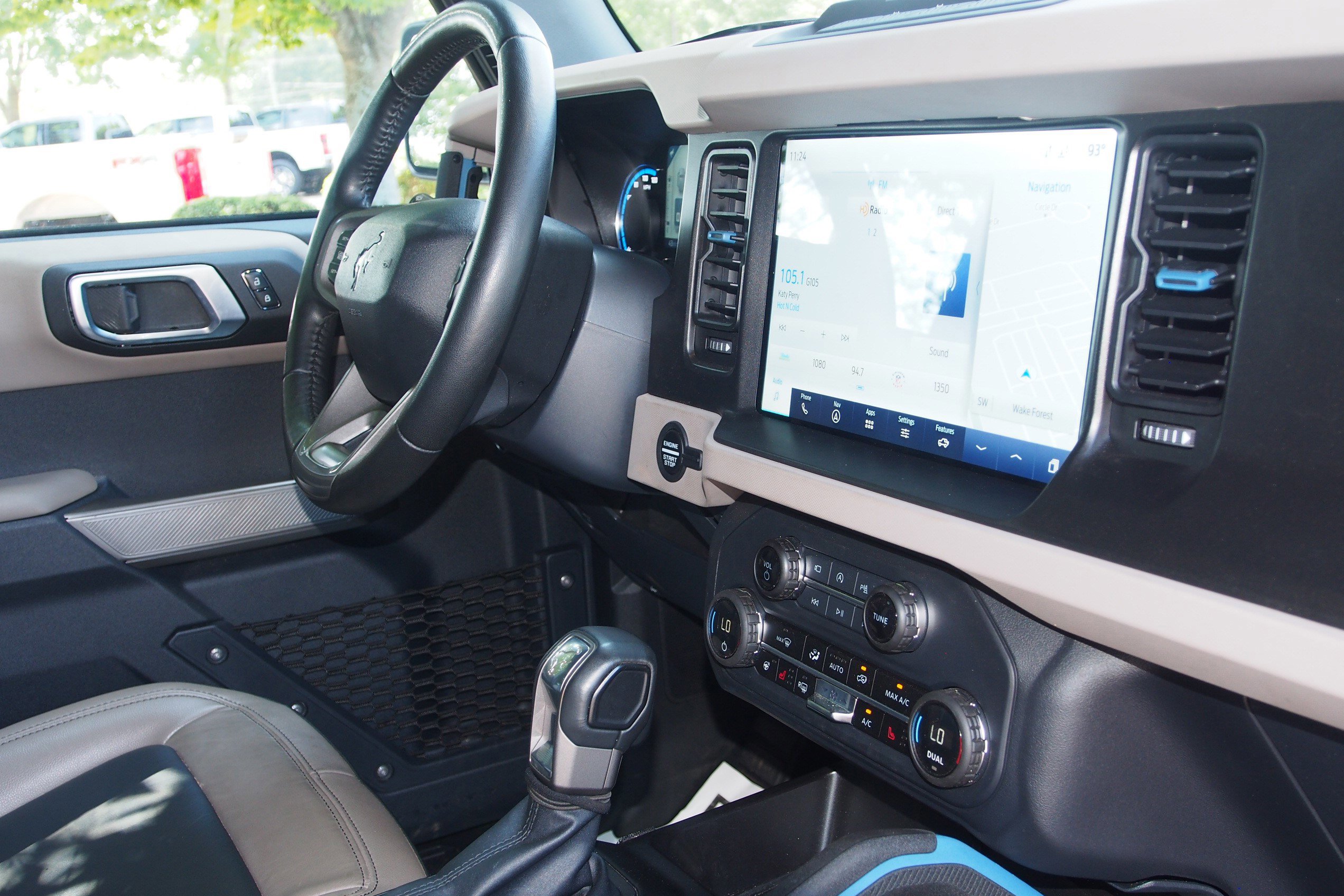 Certified 2023 Ford Bronco Wildtrak image 10