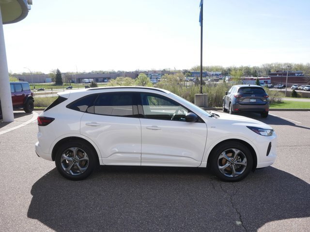 Certified 2023 Ford Escape ST-Line w/ Tech Pack #1 FWD image 4