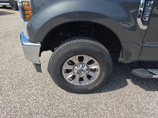 Certified 2019 Ford F250 XLT w/ XLT Premium Package AWD/4WD image 7