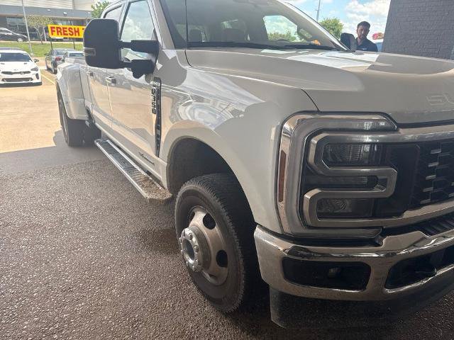 Certified 2025 Ford F350 Lariat AWD/4WD image 6