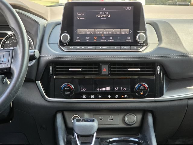 Used 2021 Nissan Rogue SV FWD image 9