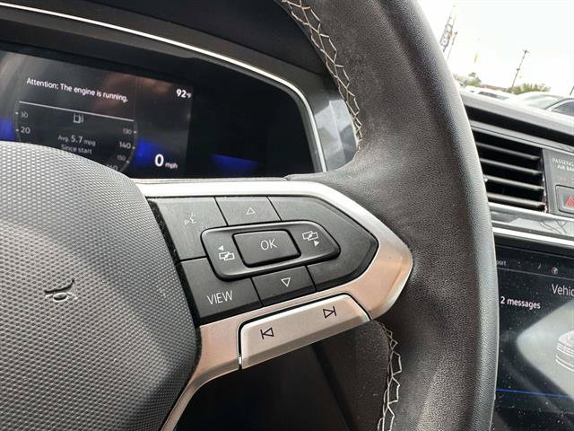 Used 2022 Volkswagen Tiguan SE AWD/4WD image 28