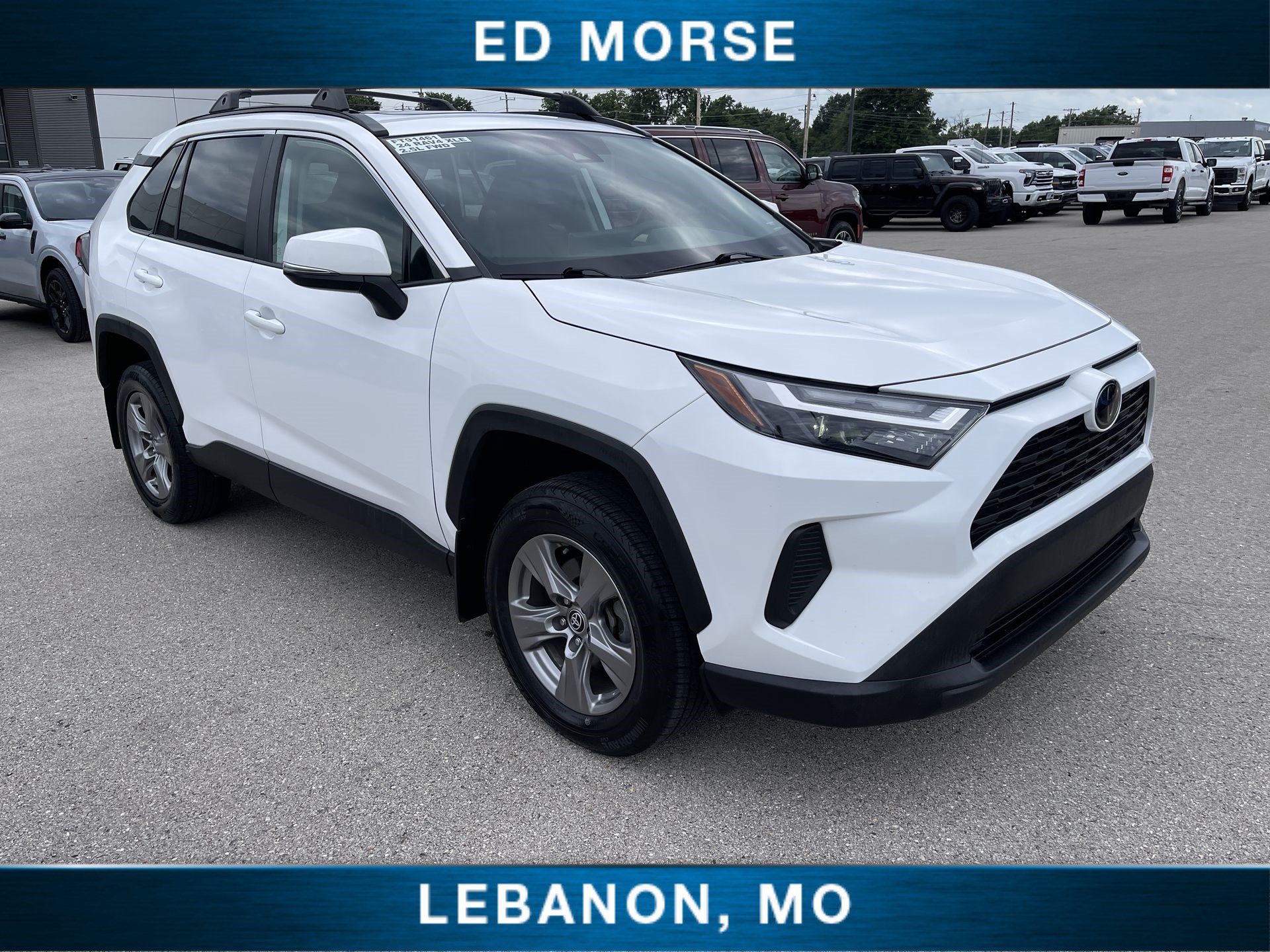 Used 2024 Toyota RAV4 XLE w/ Convenience Package FWD image 2