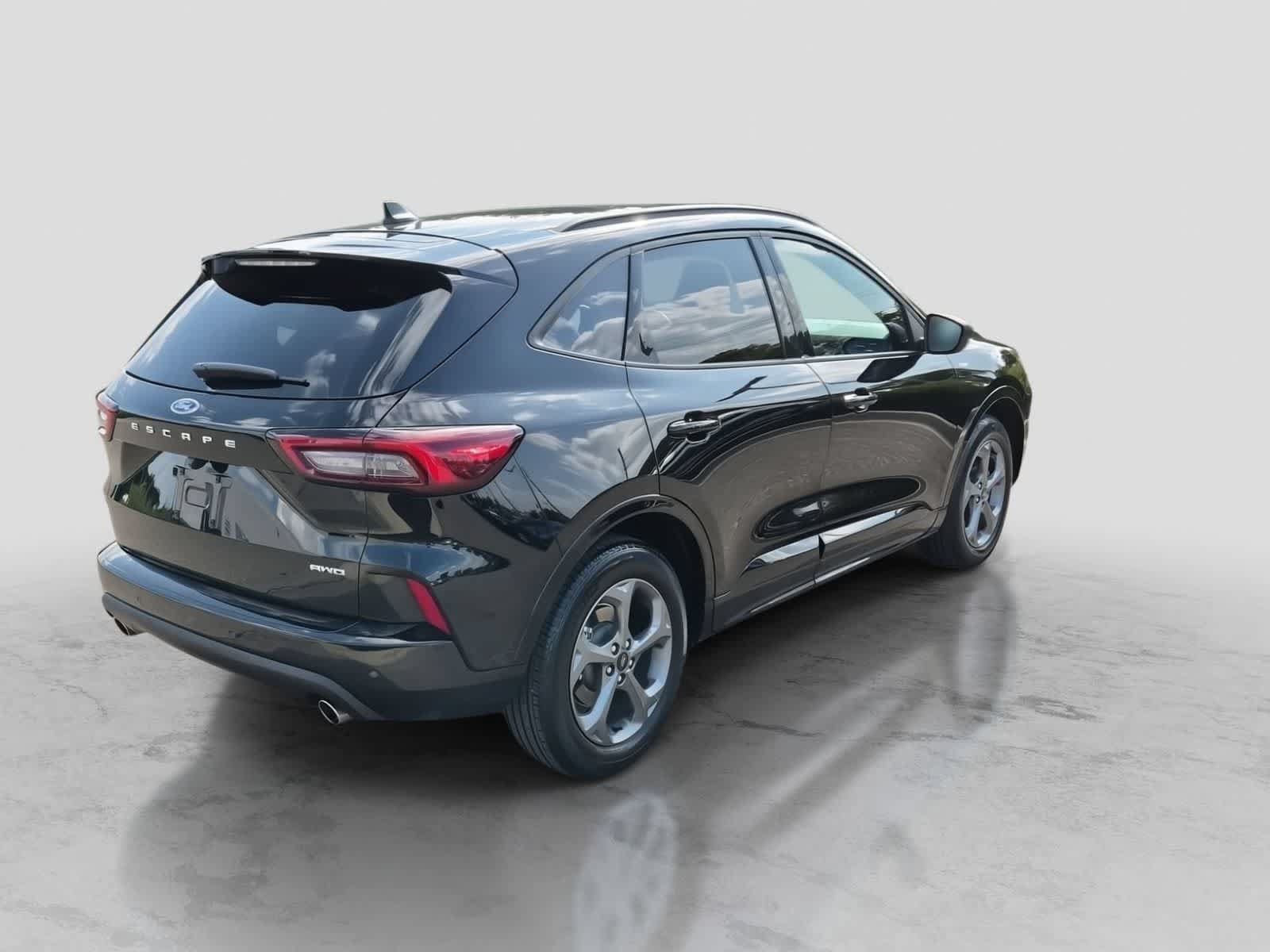 Certified 2023 Ford Escape ST-Line w/ Tech Pack #1 AWD/4WD image 8