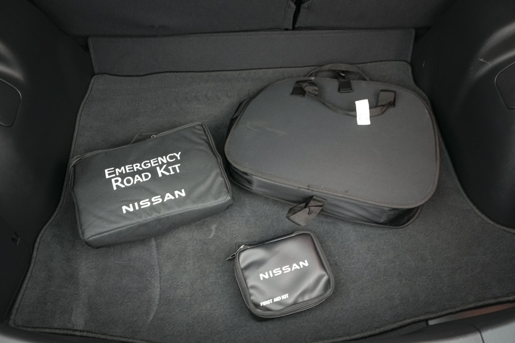 Used 2025 Nissan Leaf S FWD image 19