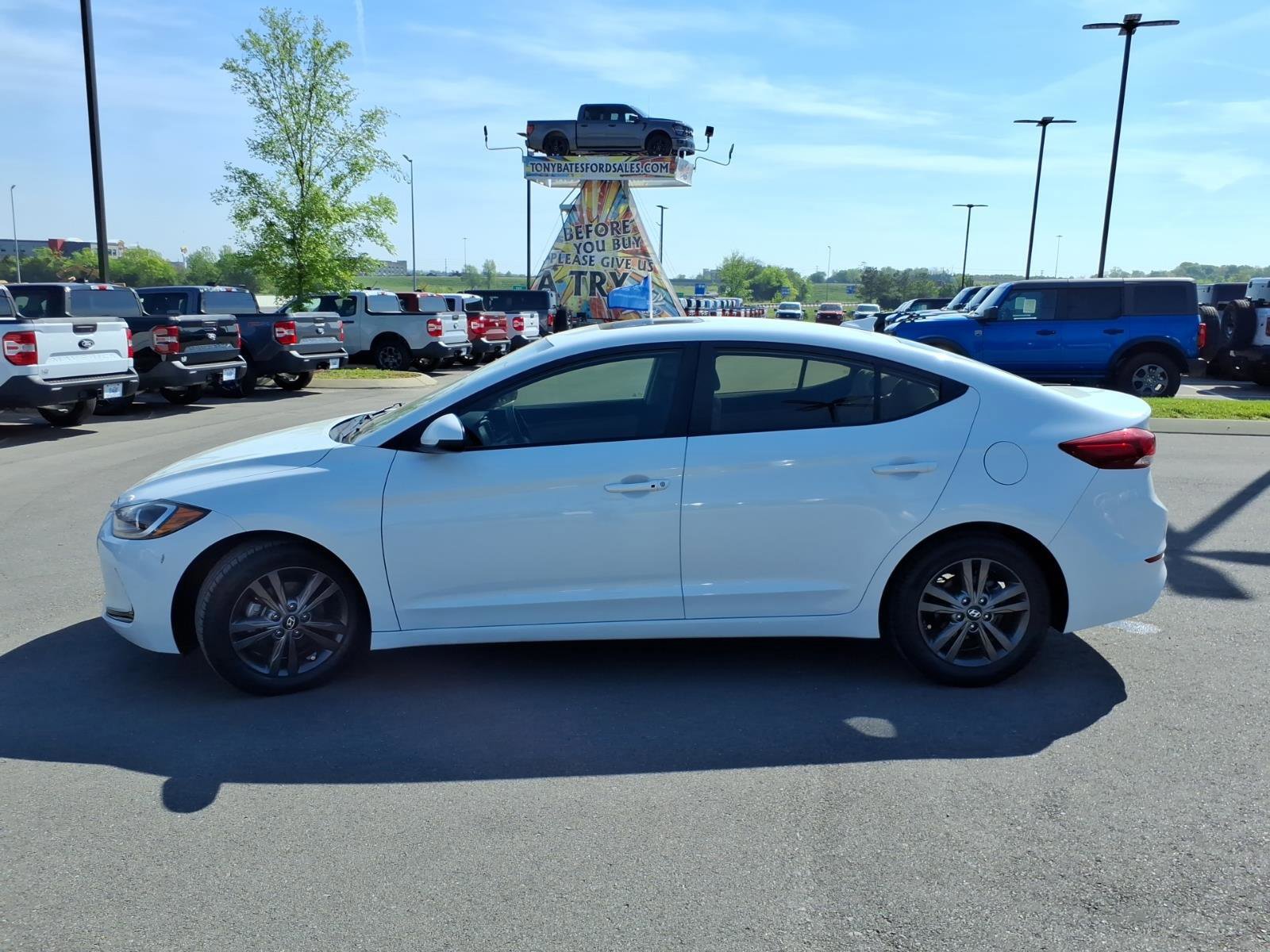 Used 2018 Hyundai Elantra Value Edition w/ Cargo Package image 2