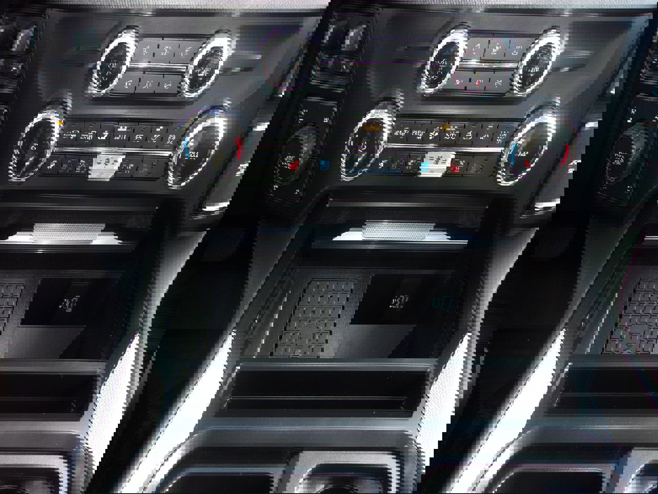 Certified 2024 Ford F250 Platinum image 22