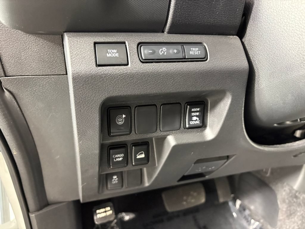 Used 2024 Nissan Frontier SV w/ SV Convenience Package AWD/4WD image 14