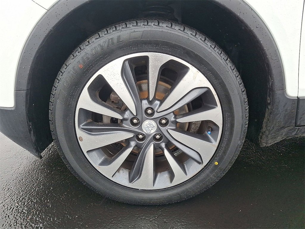 Used 2020 Buick Encore Essence image 28