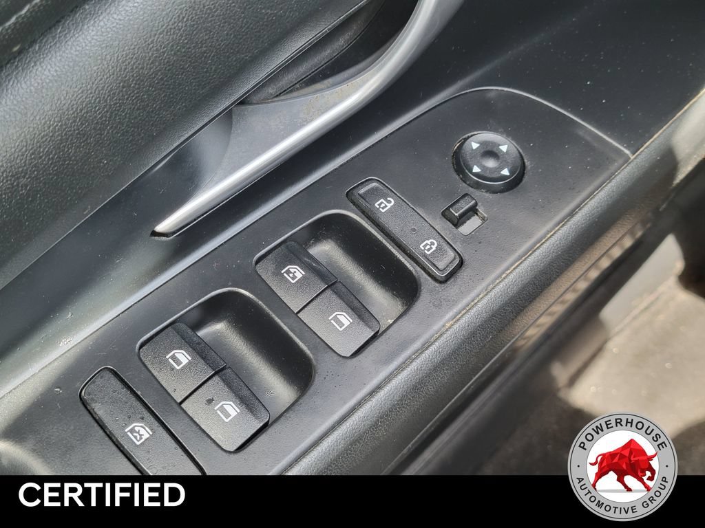 Used 2022 Hyundai Elantra Limited w/ Preferred Accessory Package FWD image 26