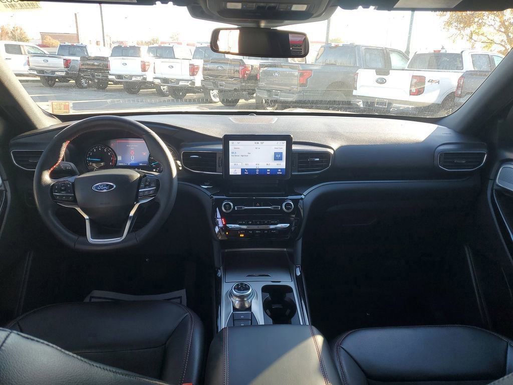 Certified 2023 Ford Explorer ST-Line w/ Class IV Trailer Tow Package image 14