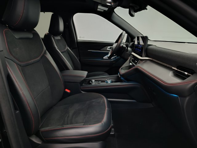 Certified 2025 Ford Explorer ST AWD/4WD image 15