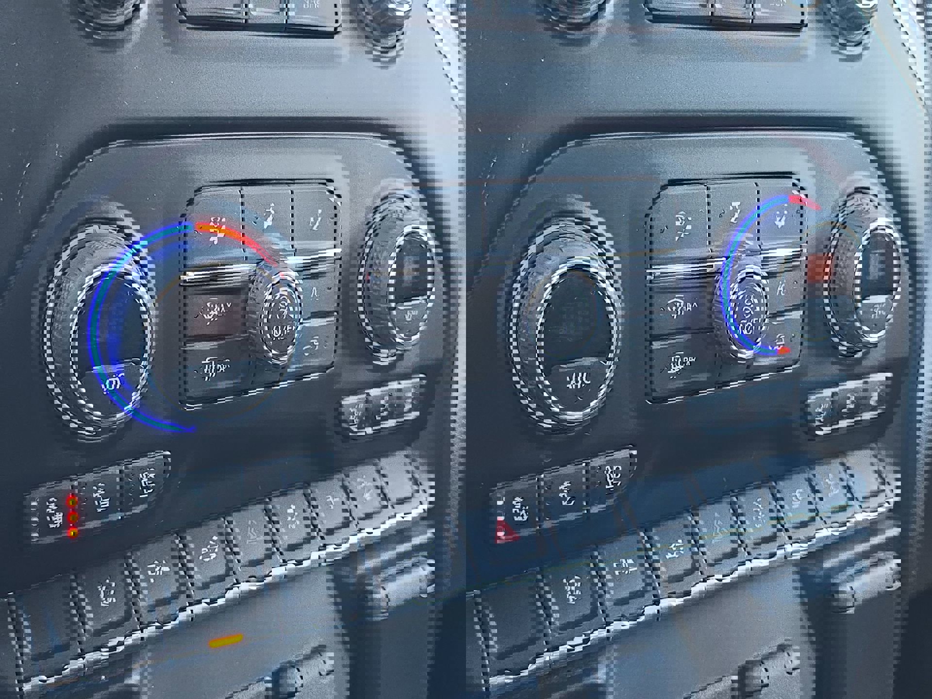 Used 2022 Chevrolet Silverado 2500 LTZ w/ LTZ Premium Package image 20