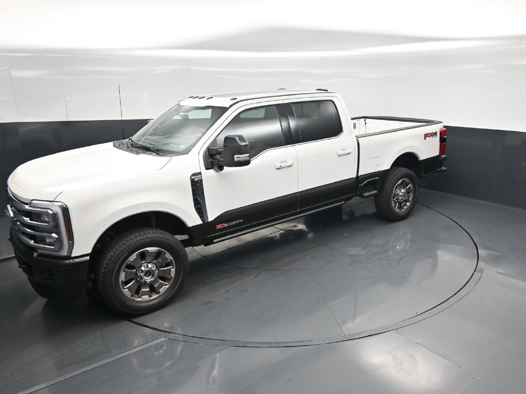 Certified 2025 Ford F250 King Ranch AWD/4WD image 36
