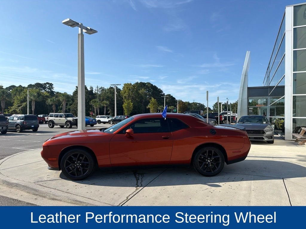 Used 2020 Dodge Challenger SXT w/ Blacktop Package RWD image 4