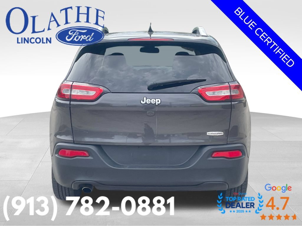 Used 2017 Jeep Cherokee Latitude FWD image 5