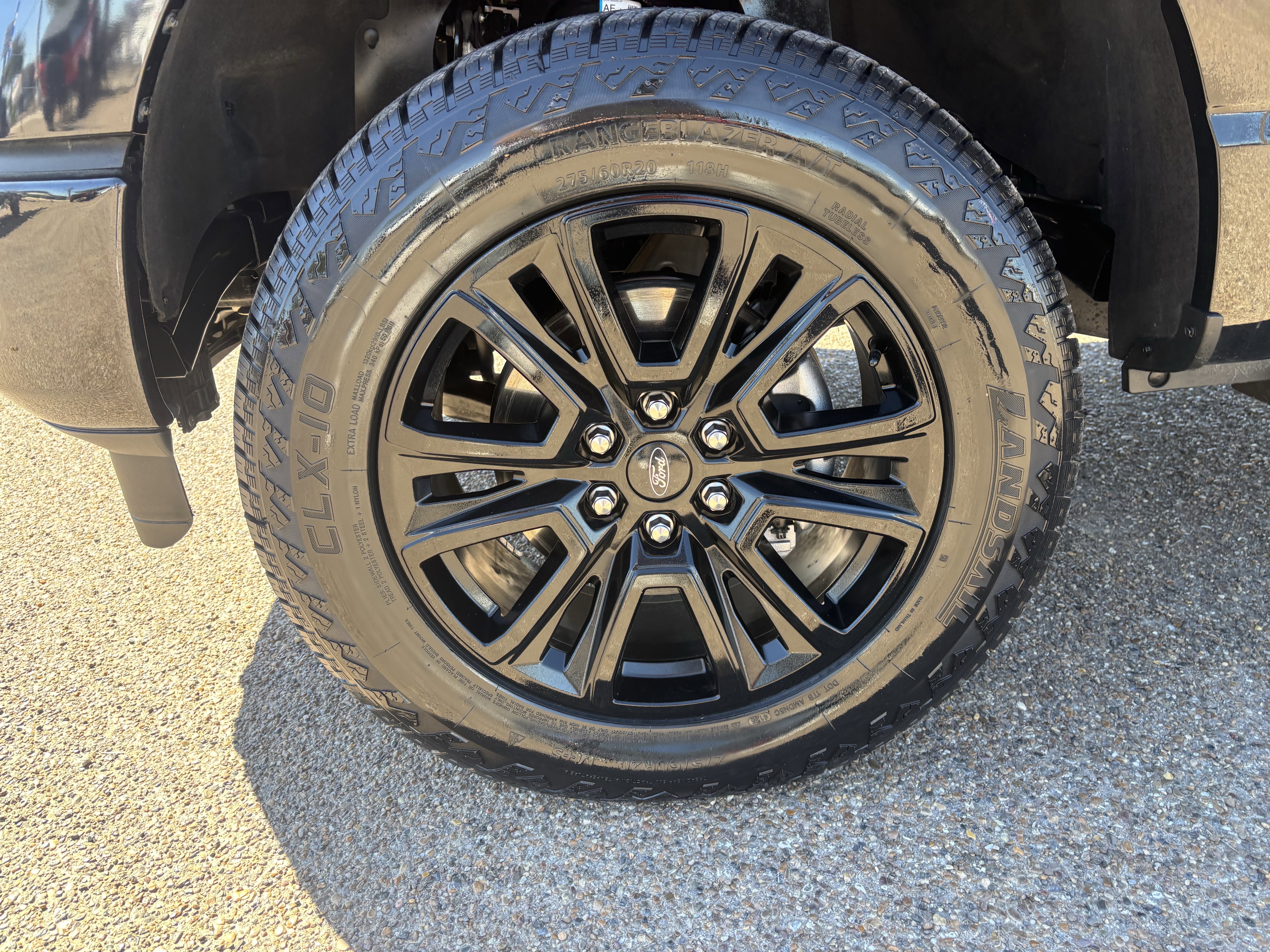 Certified 2024 Ford F150 Platinum w/ FX4 Off-Road Package image 8