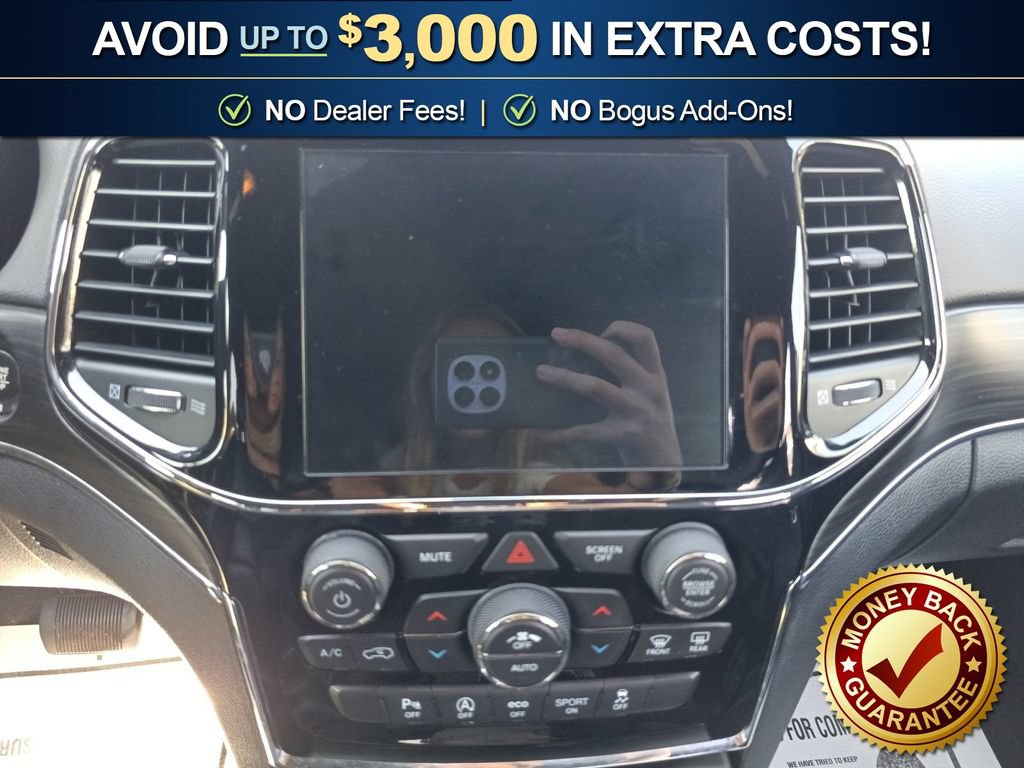 Used 2019 Jeep Grand Cherokee Limited AWD/4WD image 24