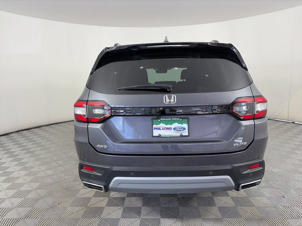 Used 2023 Honda Pilot Elite image 6