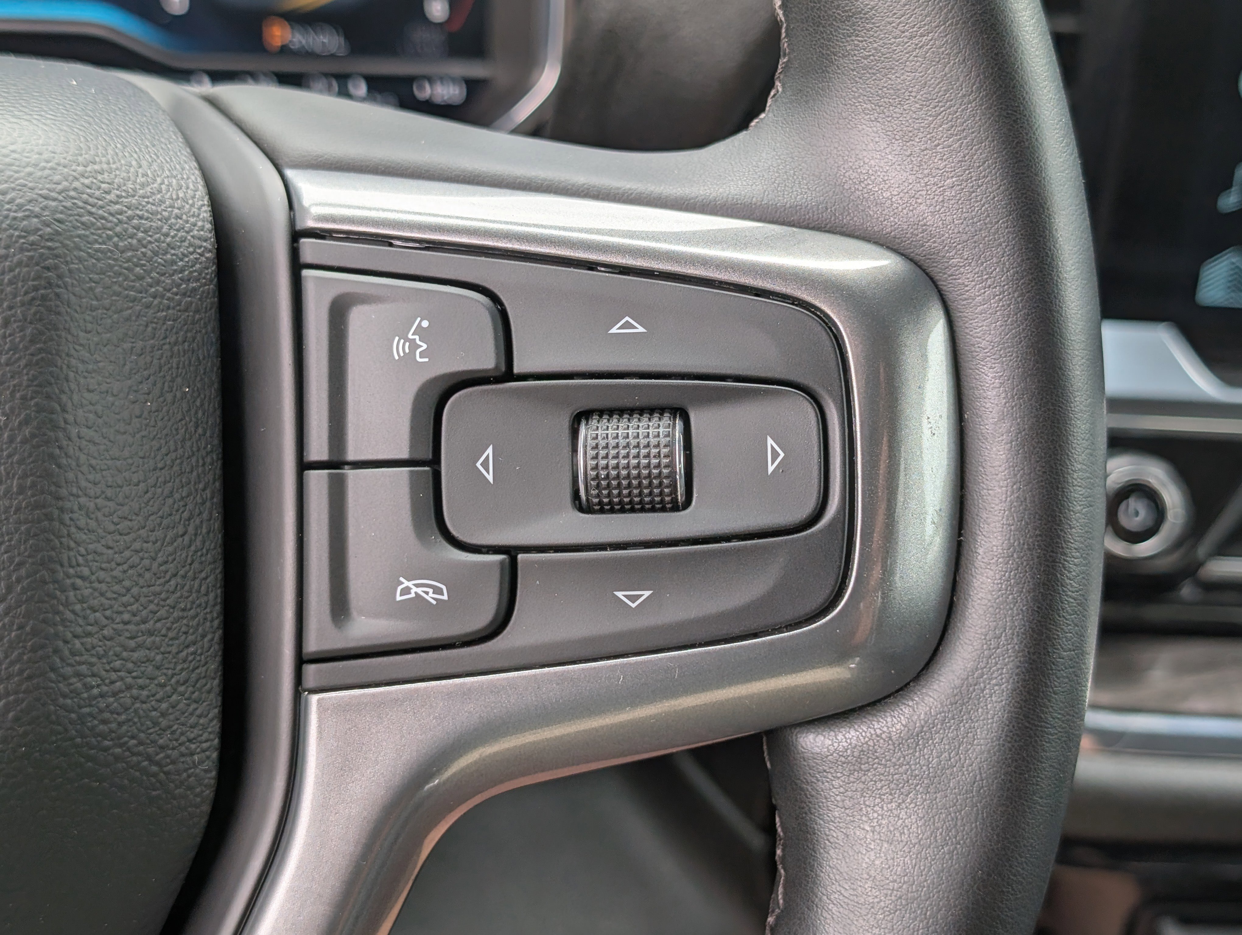 Used 2024 Chevrolet Silverado 2500 LTZ w/ LTZ Plus Package AWD/4WD image 21