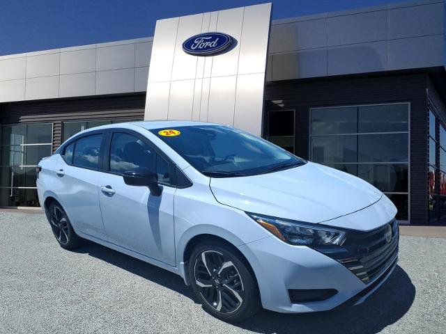 Used 2024 Nissan Versa SR w/ Trunk Package FWD image 1