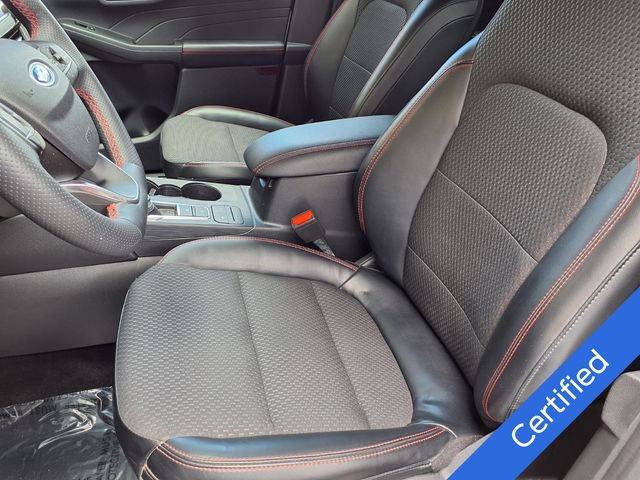 Certified 2023 Ford Escape ST-Line AWD/4WD image 3