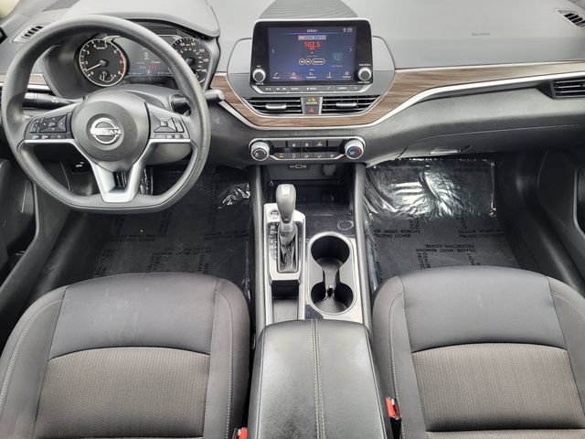 Used 2024 Nissan Altima 2.5 SV FWD image 18