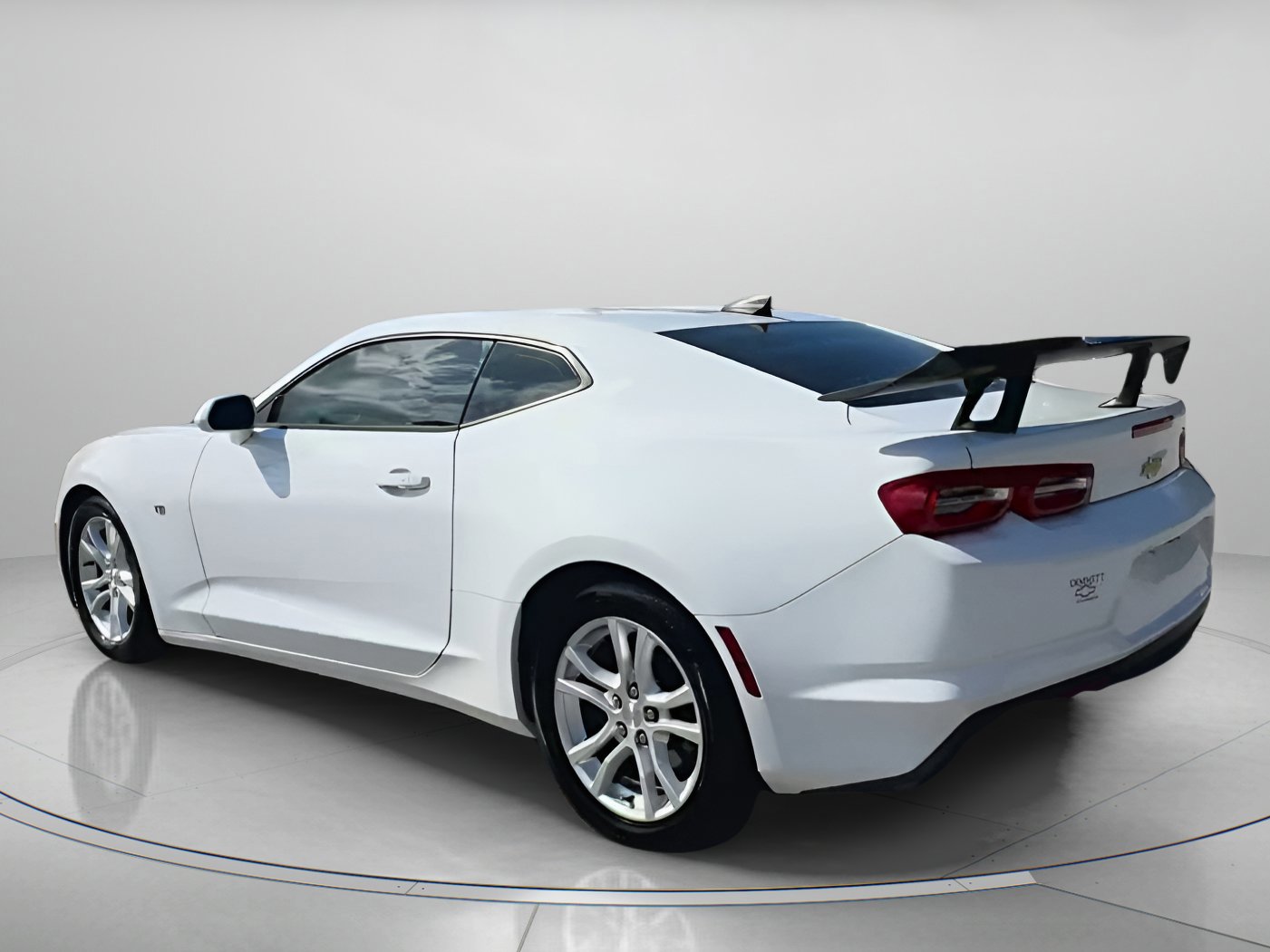 Used 2020 Chevrolet Camaro LS image 14