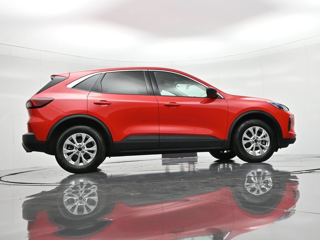 Certified 2024 Ford Escape Active AWD/4WD image 22