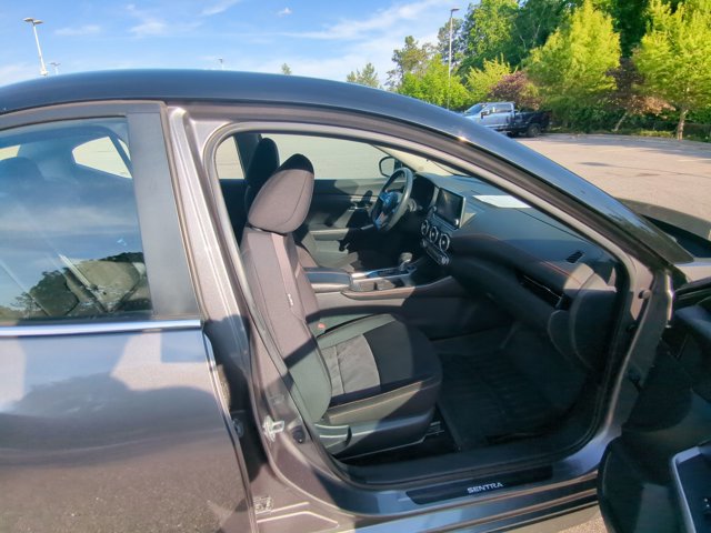 Used 2022 Nissan Sentra SR FWD image 34
