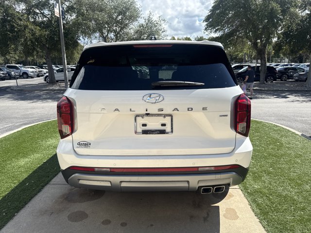 Used 2024 Hyundai Palisade SEL w/ Premium Package AWD/4WD image 3