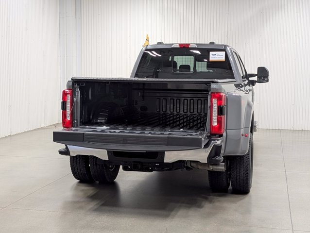 Certified 2025 Ford F350 Lariat w/ Lariat Ultimate Package AWD/4WD image 28