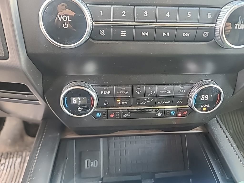 Certified 2021 Ford Expedition Platinum image 24