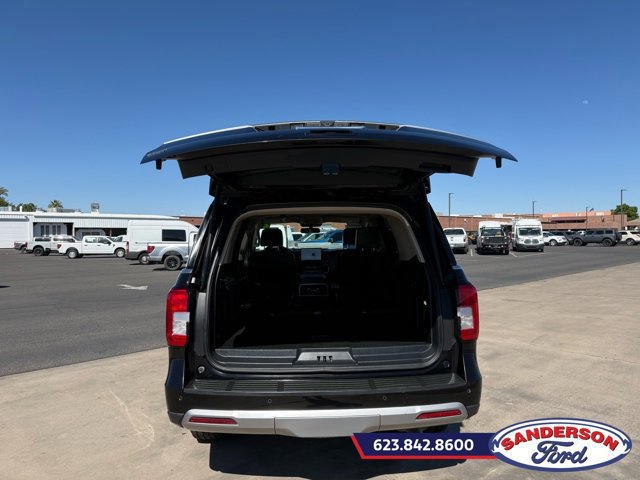 Certified 2024 Ford Expedition XLT image 9