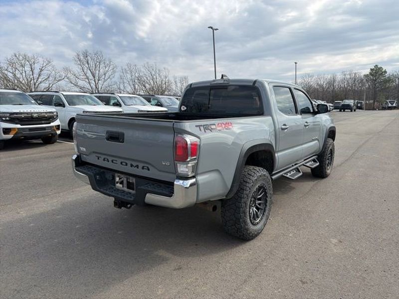 Used 2021 Toyota Tacoma TRD Off-Road AWD/4WD image 3
