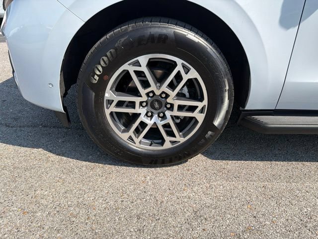 Certified 2025 Ford Expedition Active RWD image 20