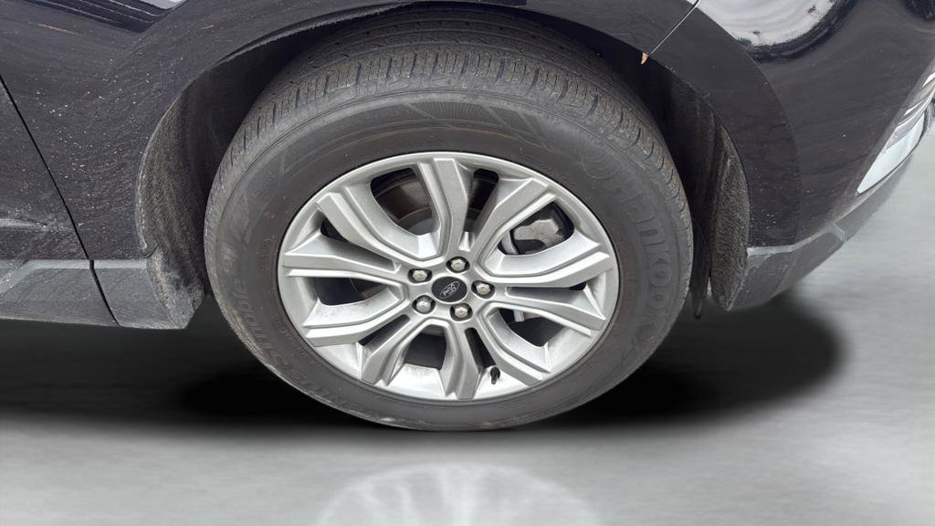 Certified 2024 Ford Edge Titanium AWD/4WD image 40