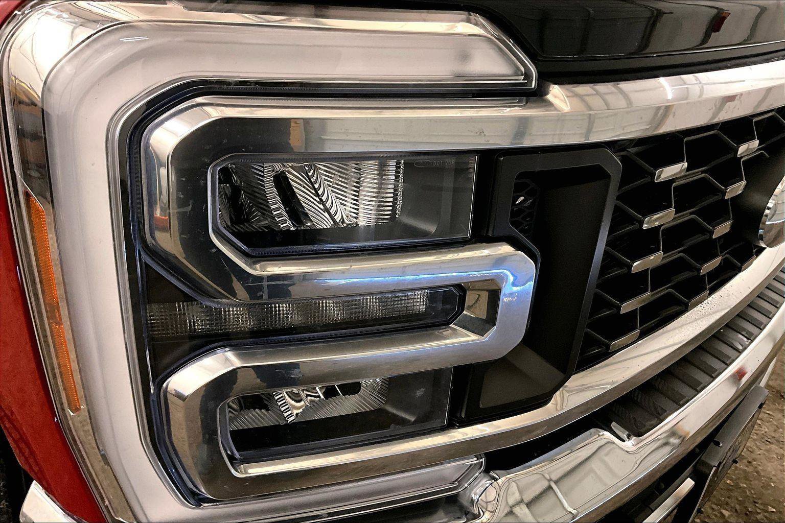 Certified 2024 Ford F350 Lariat image 27