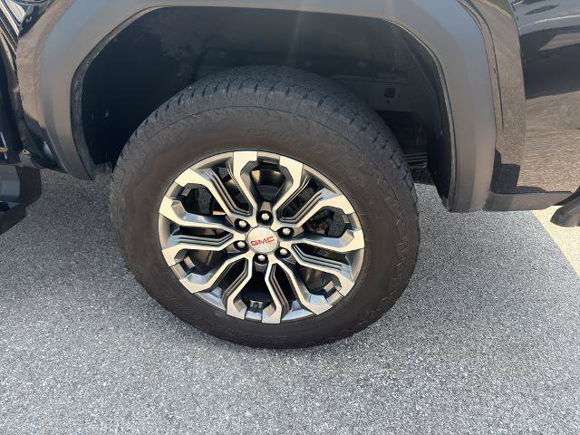 Used 2024 GMC Canyon Denali AWD/4WD image 29