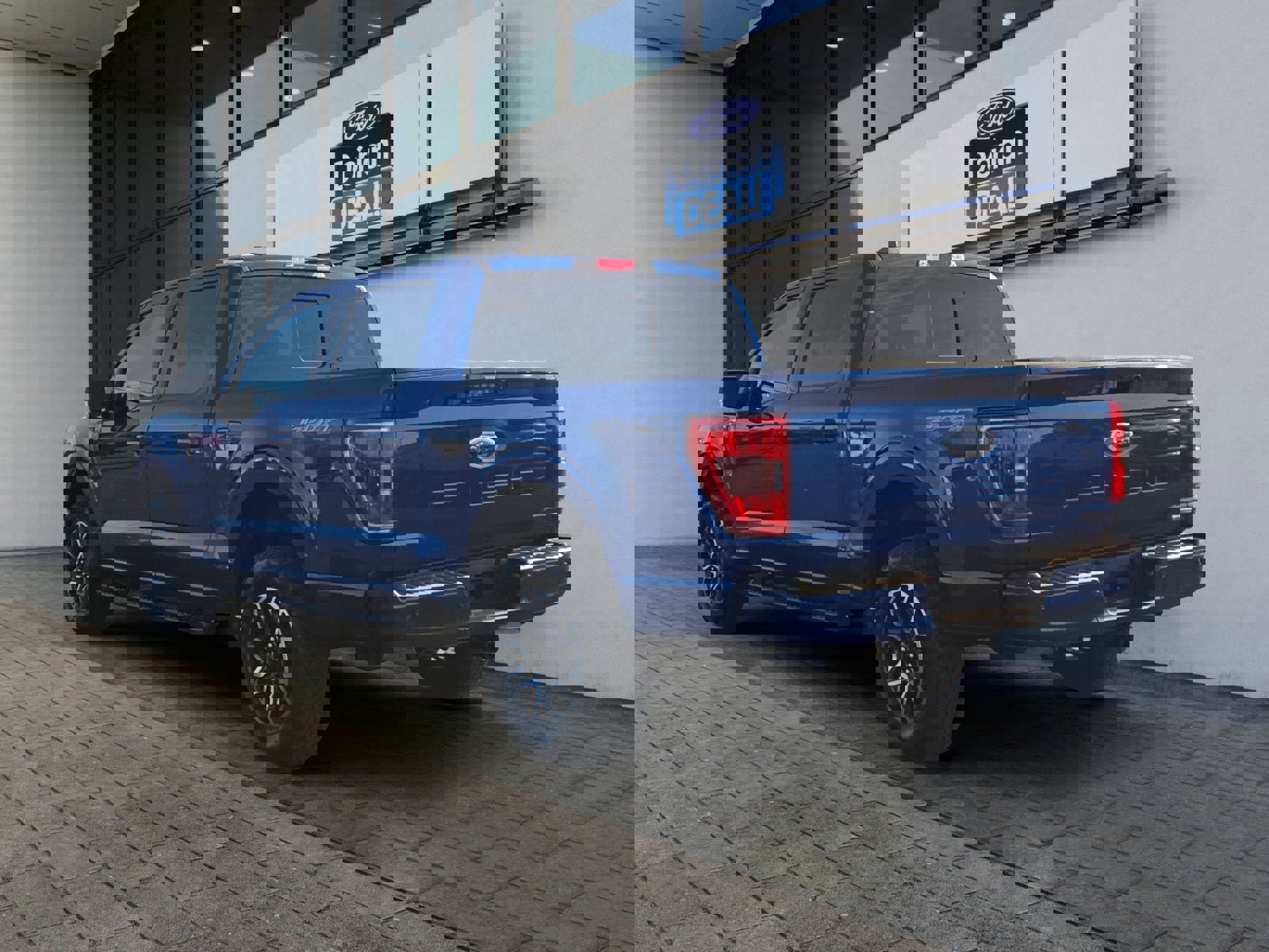 Certified 2023 Ford F150 XLT w/ Equipment Group 302A High image 5