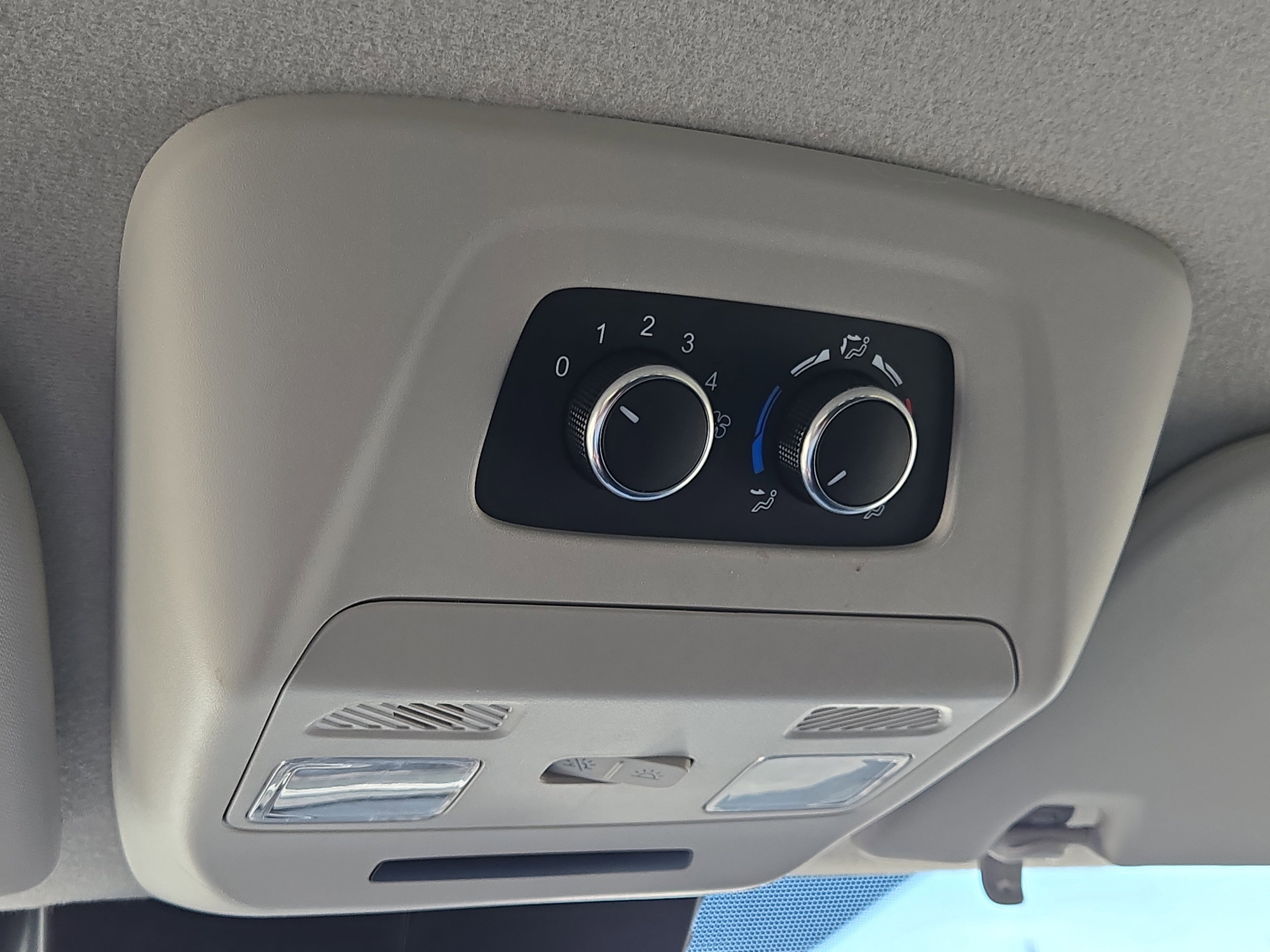 Certified 2023 Ford Transit 350 XLT image 34