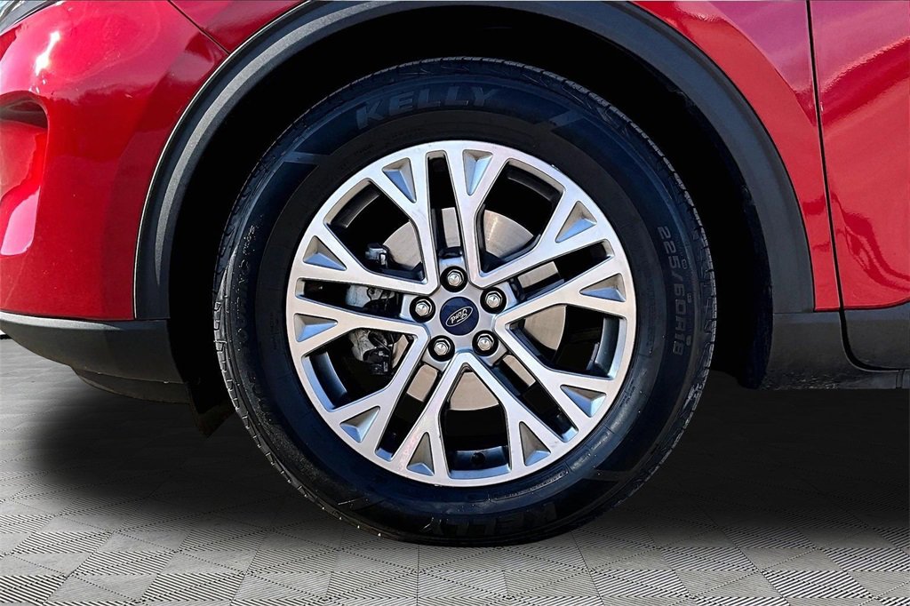 Certified 2022 Ford Escape SEL w/ Technology Package image 9