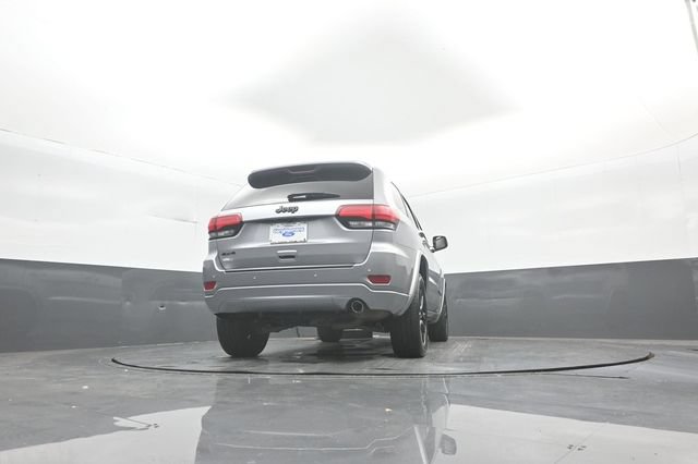 Used 2020 Jeep Grand Cherokee Altitude AWD/4WD image 40