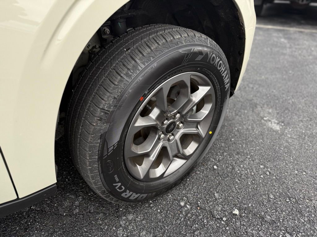 Certified 2024 Ford Maverick XLT w/ XLT Luxury Package image 11